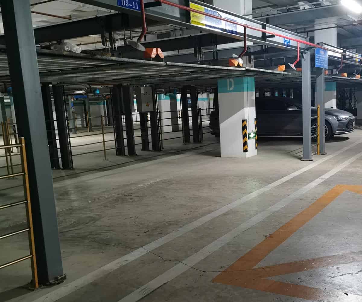 兩柱機械車庫 兩柱機械車庫